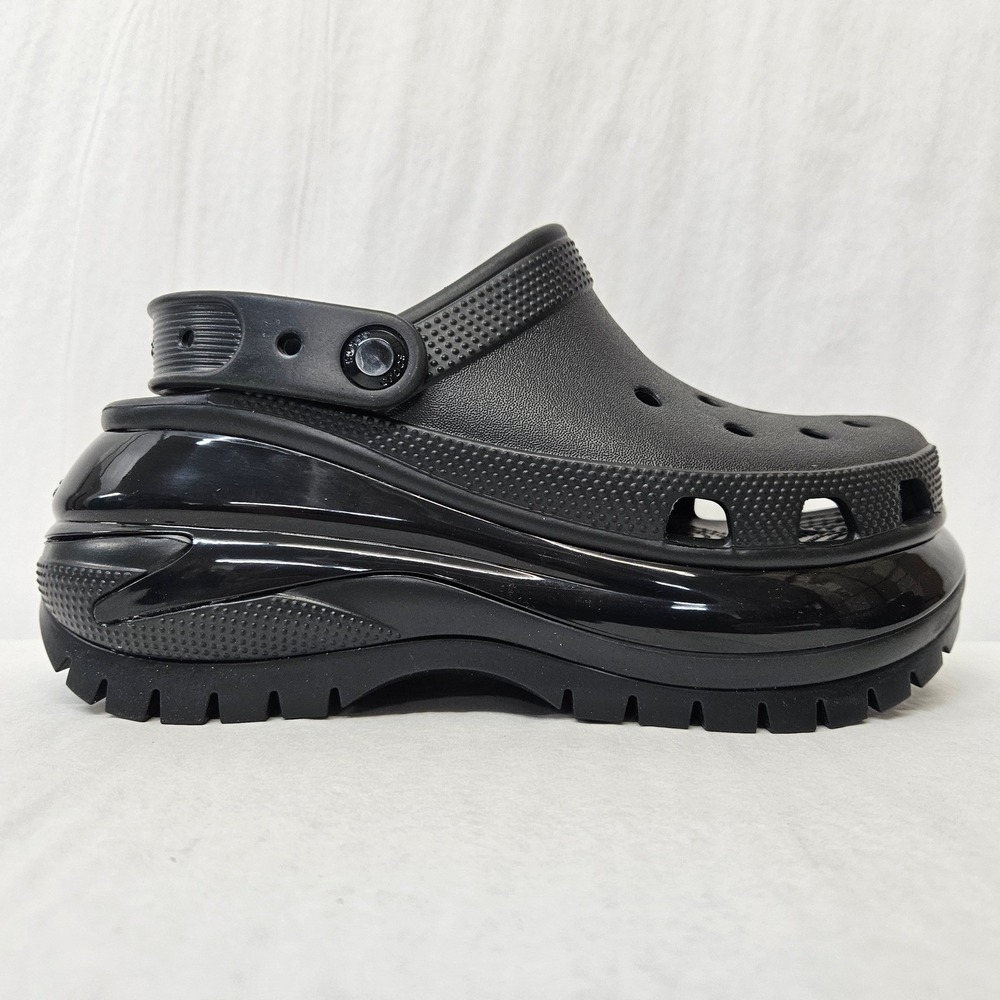 Crocs Classic Mega Crush Clog Platform Lug Sole 207988 Black Womens Size 8